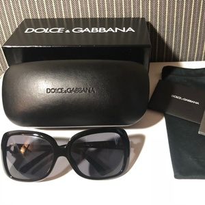 Dolce & Gabbana Sunglasses - Black DG4050